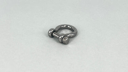 Shackle