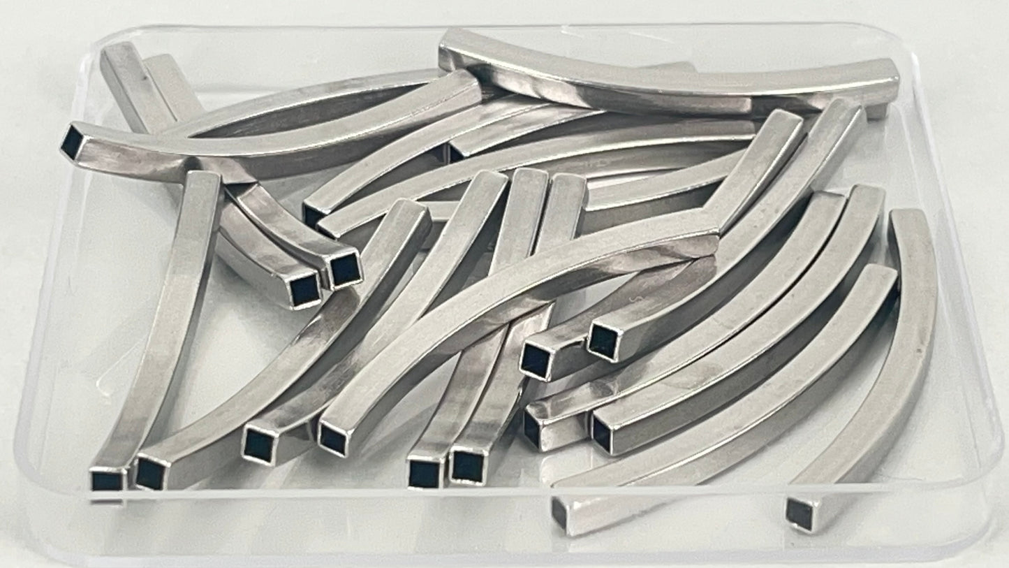 Square pipe spacers 3.0 x 40 mm (20 pieces)