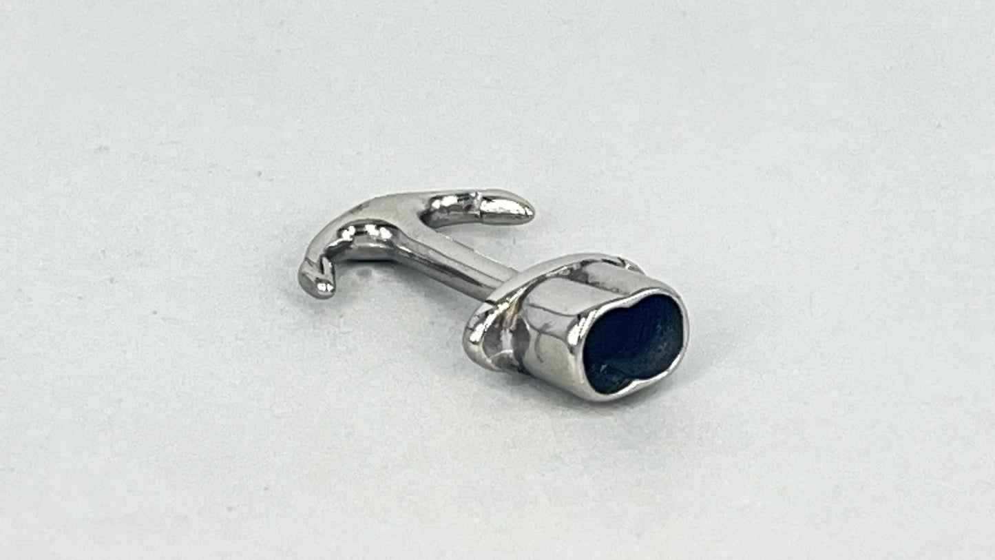 Anchor clasp