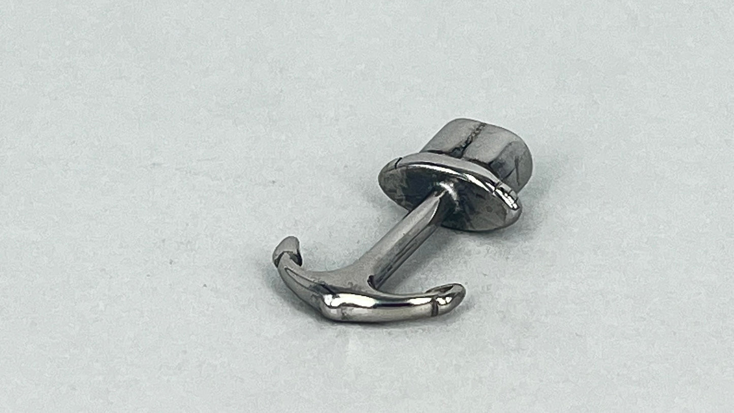 Anchor clasp