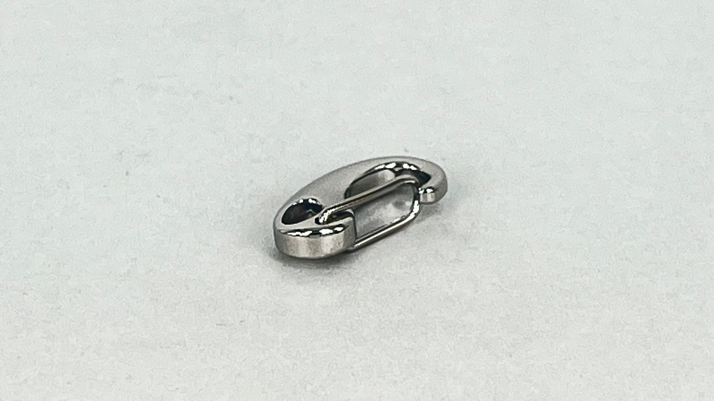 GB21 clasp