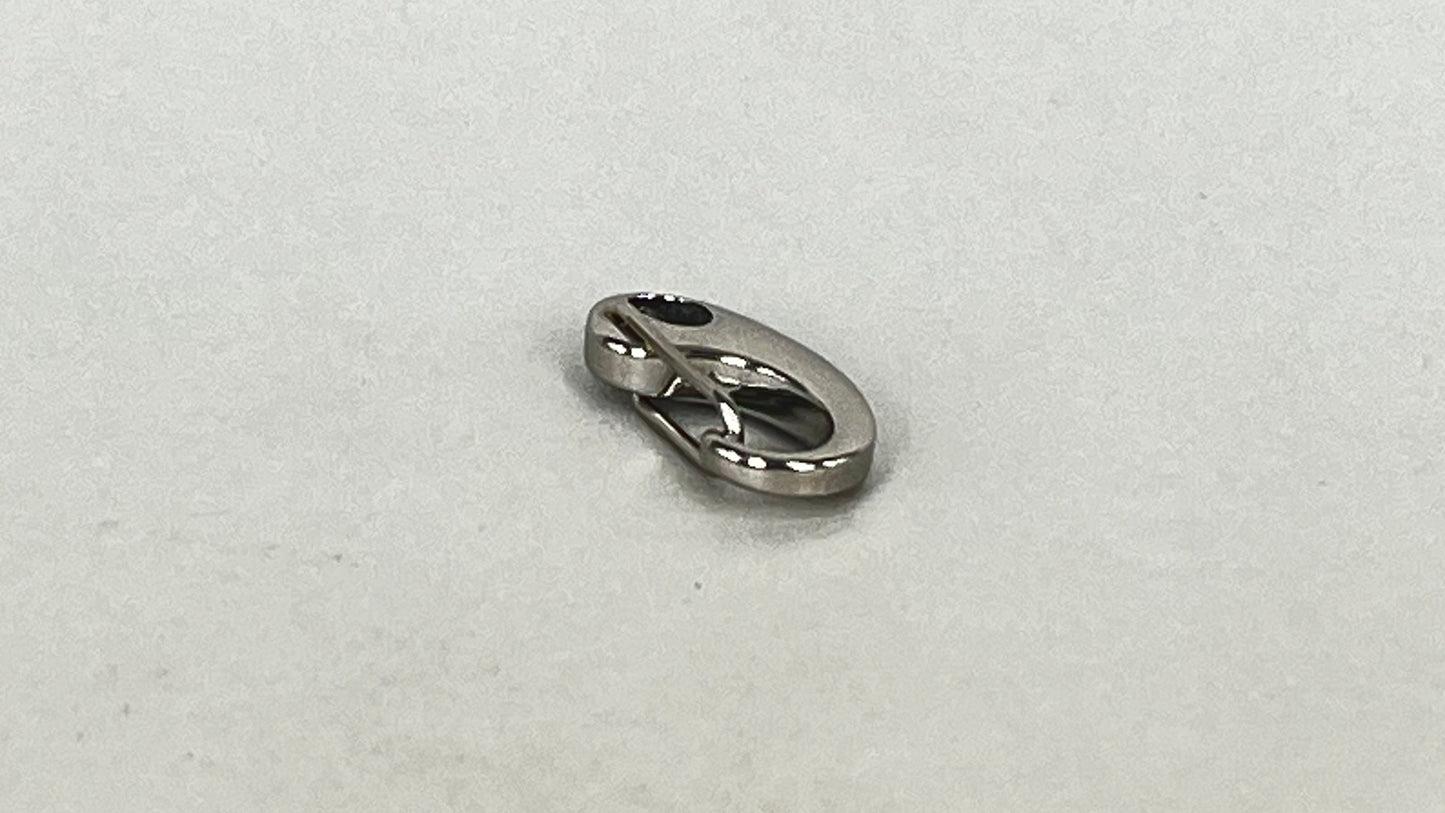 GB21 clasp
