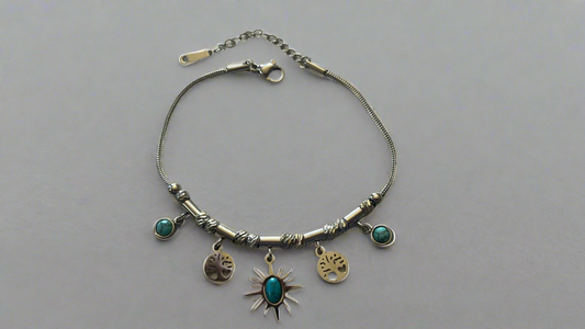 Charm bracelet
