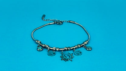 Charm bracelet