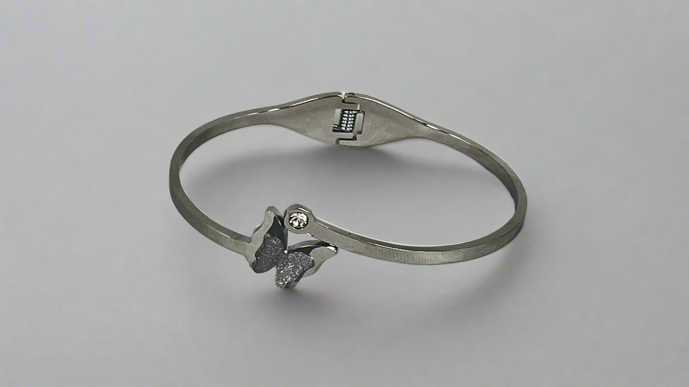 Butterfly bangle S2-889