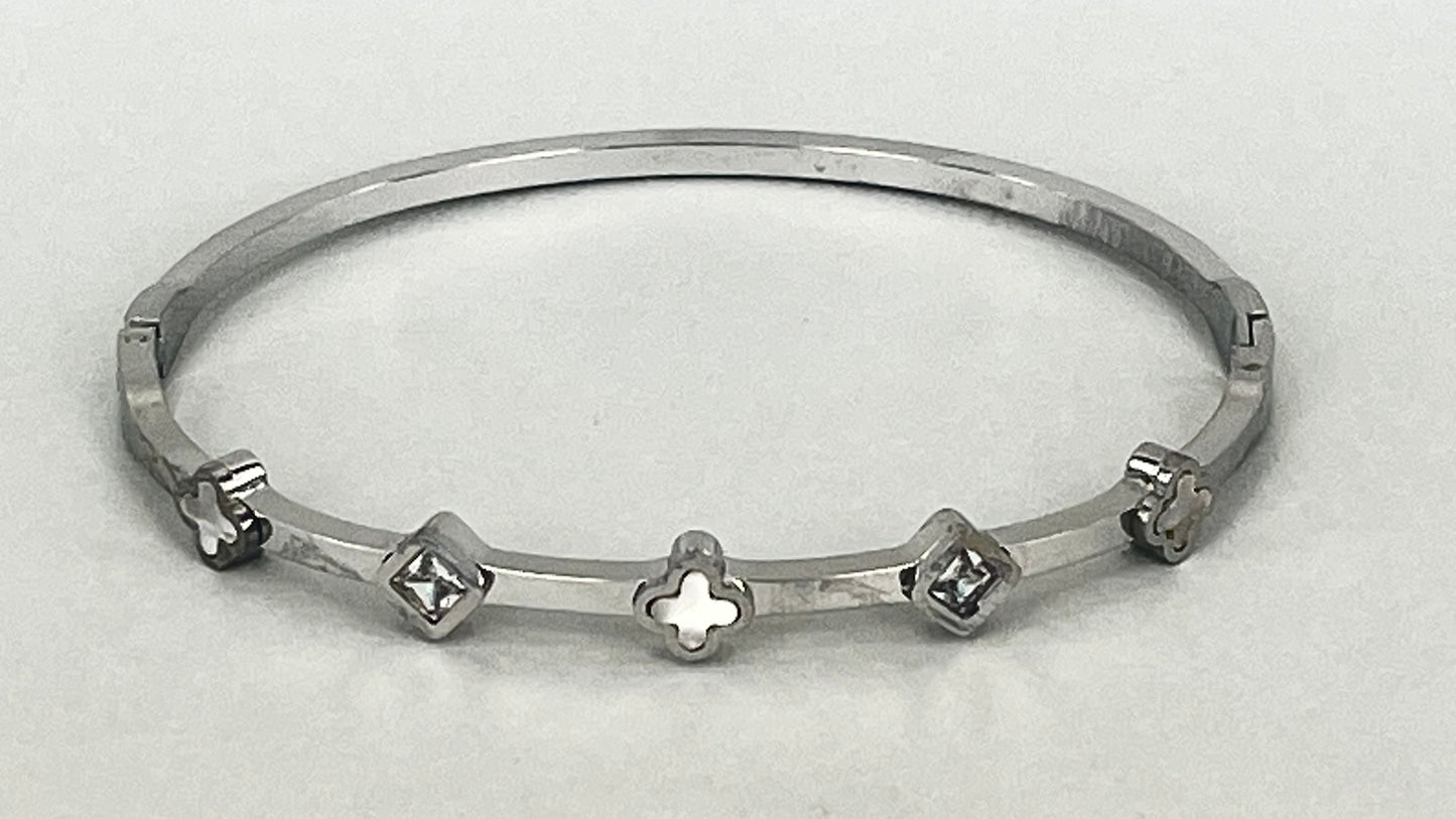 Studded bangle OB-57