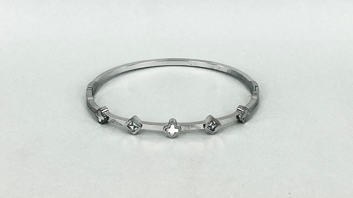 Studded bangle OB-57