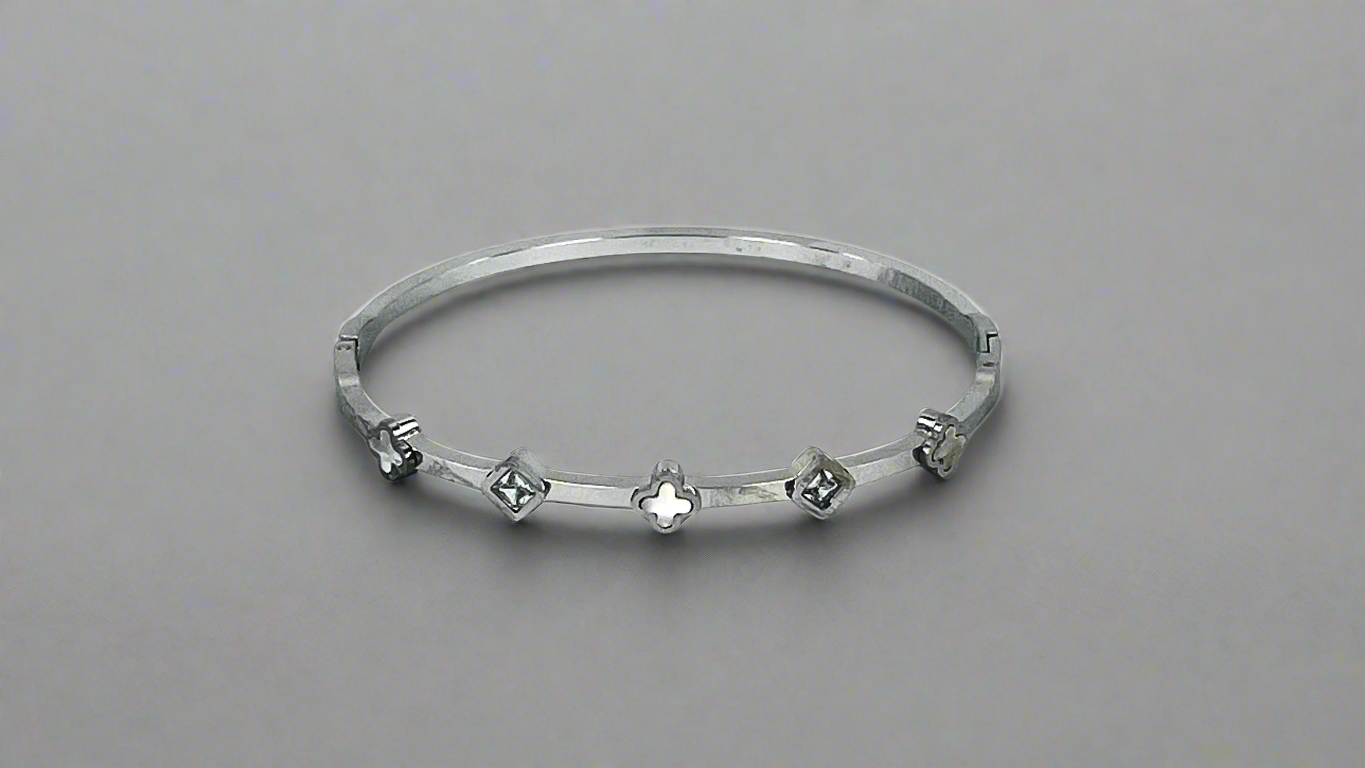 Studded bangle OB-57